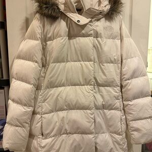 The North Face Women’s New Dealio Down parka-Gardenia White